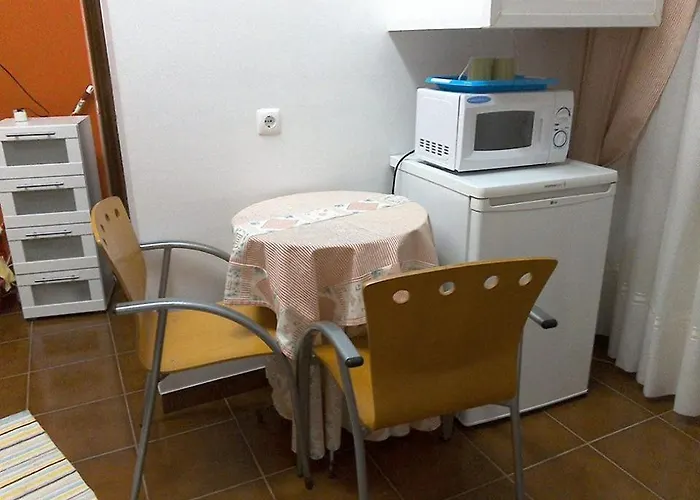 Edificio Saul Fanha Guest house *