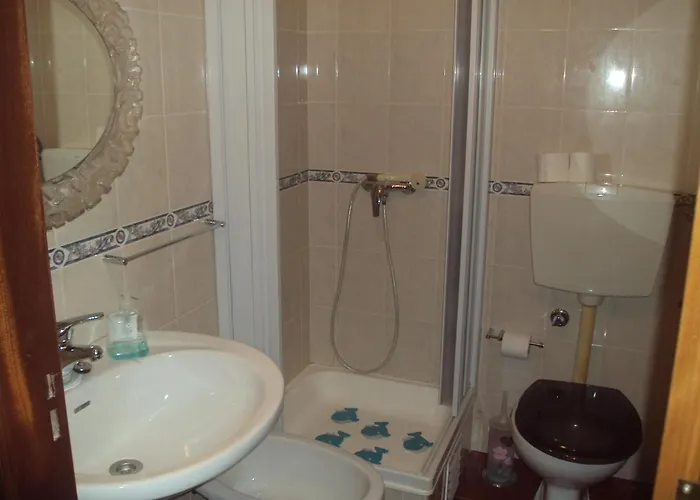 Edificio Saul Fanha * Nazare